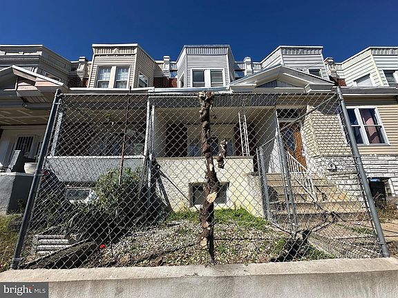3rd image of 4918 Rosehill St