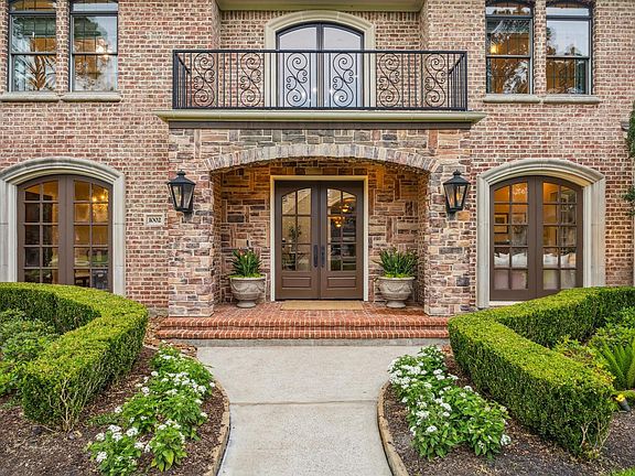 4th image of 1002 Cowards Creek Ct