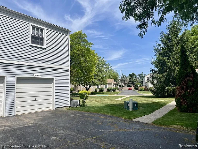 23672 N Rockledge — Photo 3