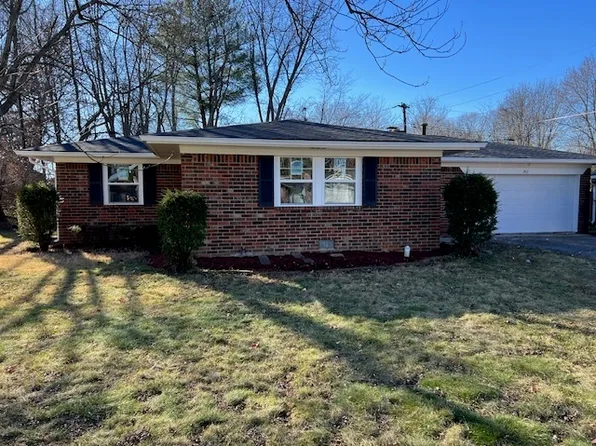 302 Hopkins Rd, Cumberland, IN 46229