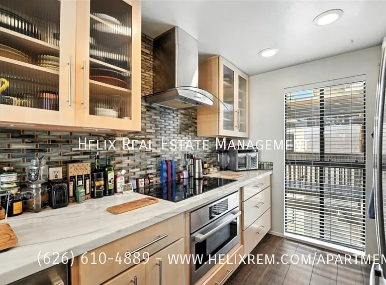 7322 Marina Pacifica Dr N — Photo 4