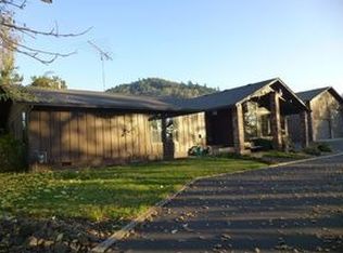 212 Stratford Ln, Roseburg, OR 97471