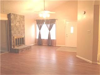 5th image of 10031 Tahoka Ln