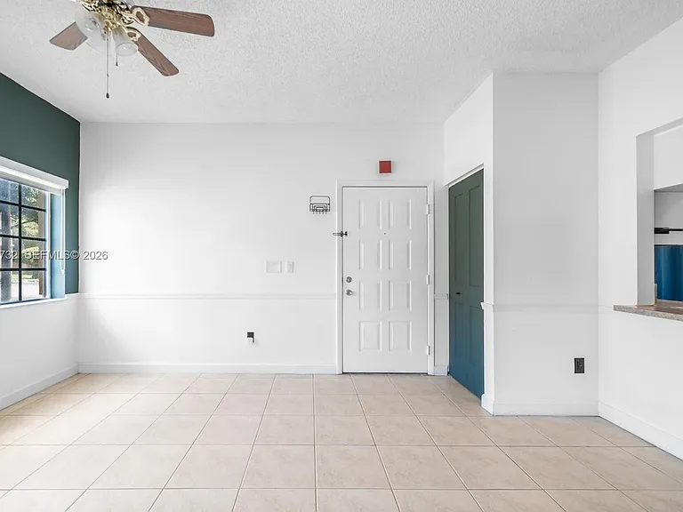 18308 NW 68th Ave #B — Photo 5