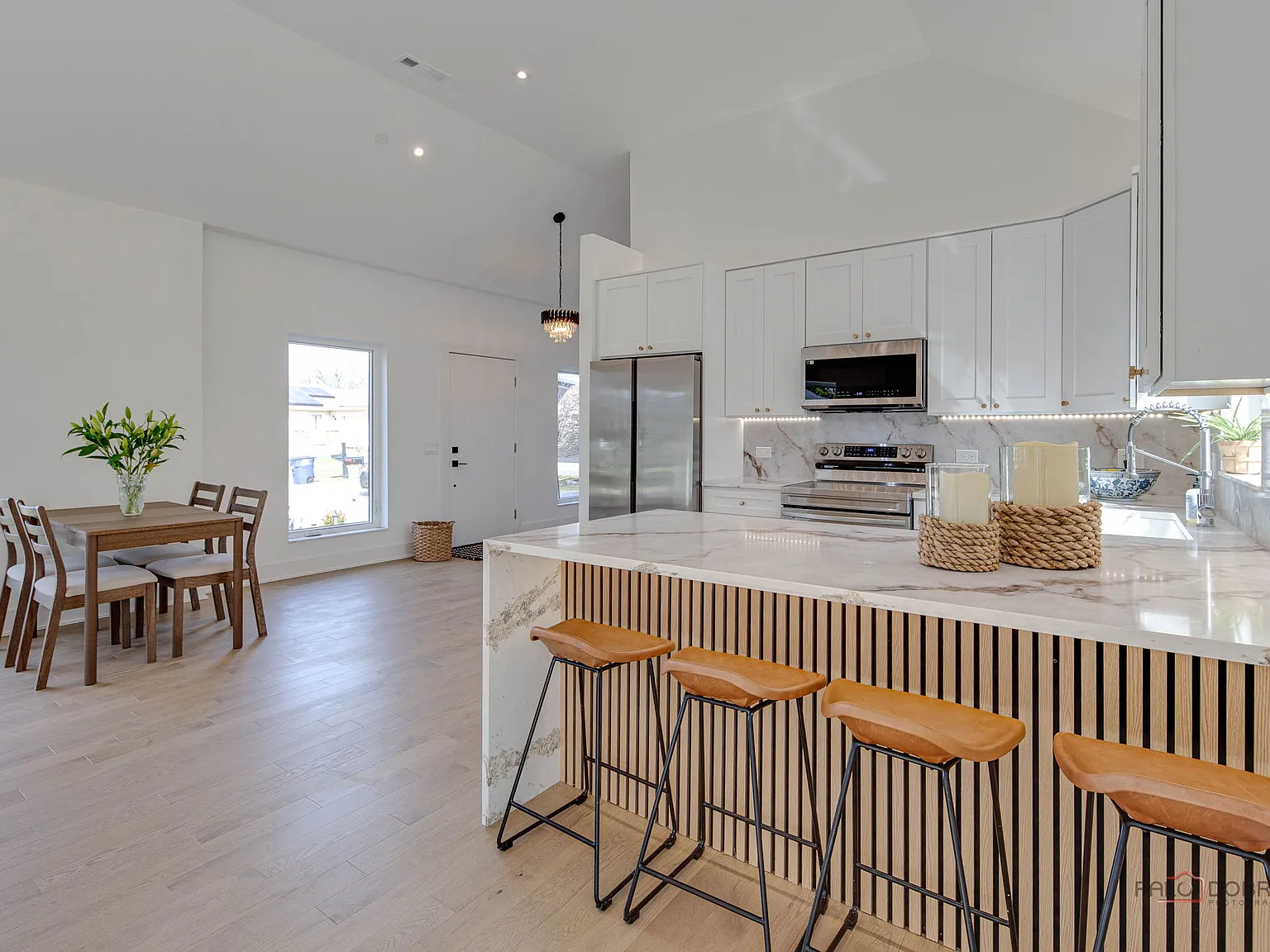 2 bed, 1766 sqft, $4,200 — Photo 4