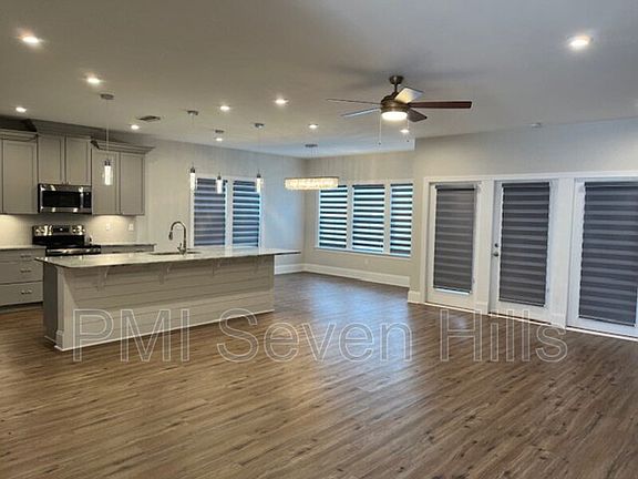 3rd image of 3948 Ella Dr