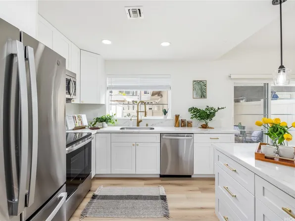 511 Manawai St APT 407, Kapolei, HI 96707