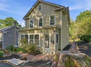 34 Taylor St, High Bridge Boro, NJ 08829