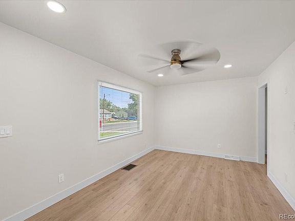 5th image of 3400 W Warren Avenue