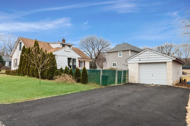 3 bed, 2.0 bath, $3,000 — Photo 4