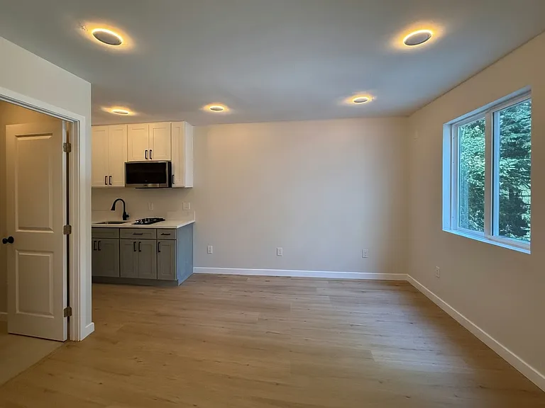 Special off set lighting features