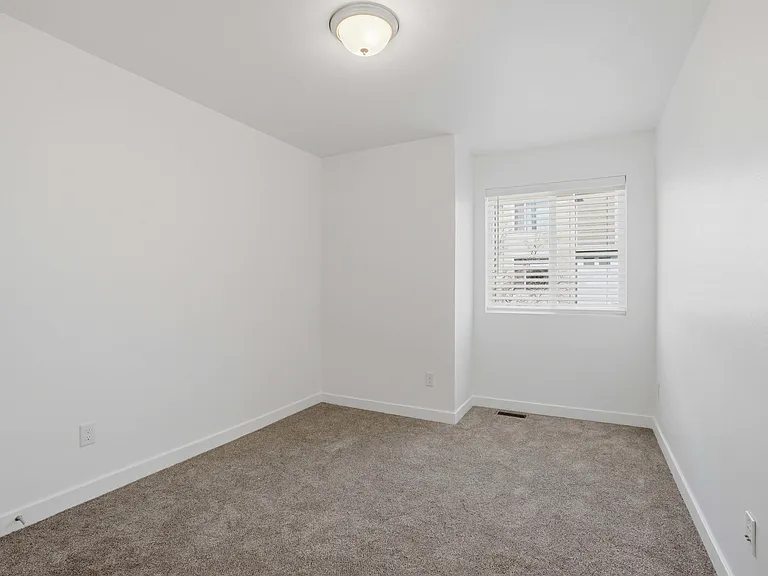 7539 S Casenina Dr — Photo 9