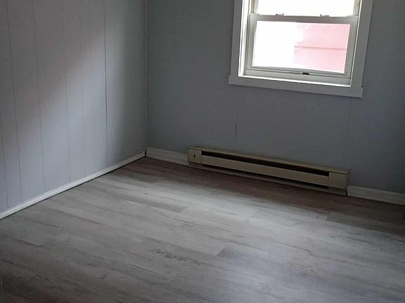 2nd image of 529 N Centre St #R