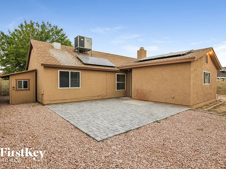 13269 N 56th Ave — Photo 14