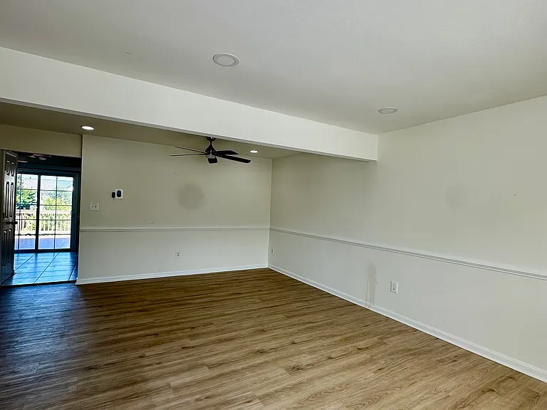 9242 Jessica Dr — Photo 3