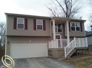 1364 Paul Blvd, Lake Orion, MI 48362