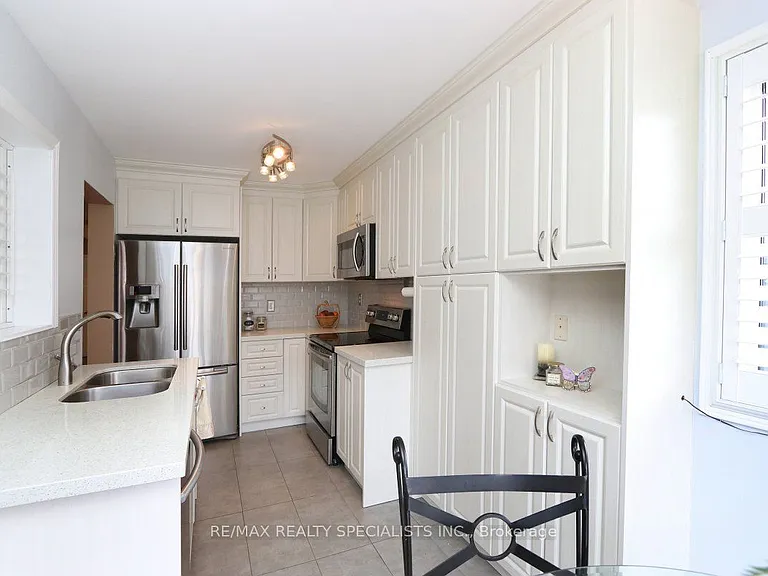 5817 Questman Holw — Photo 12