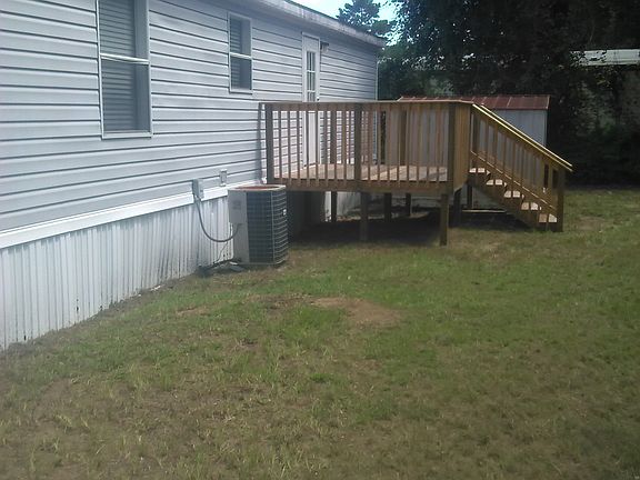 3rd image of 460 NE 128th Ct