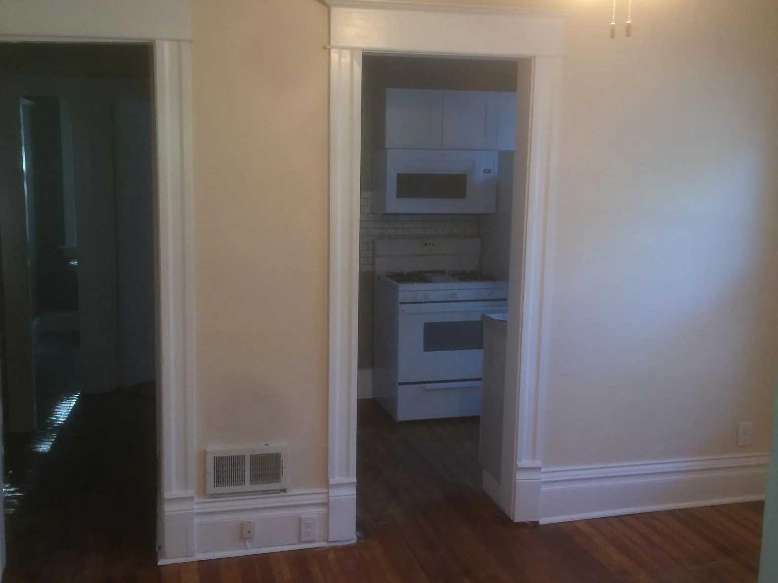 1 bed, $900 — Photo 3