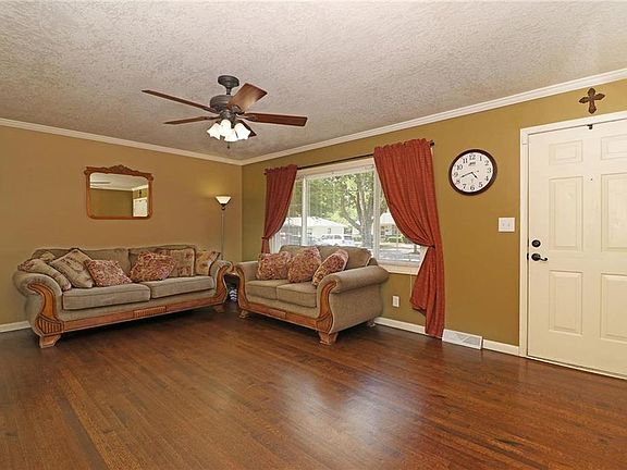 5th image of 4507 E 111th Ter