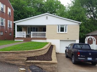 1024 Fleming St, Coraopolis, PA 15108