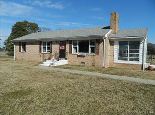 16 Solitude Dr, Reedville, VA 22539