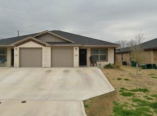350 Arnold Dr #B, Belton, TX 76513