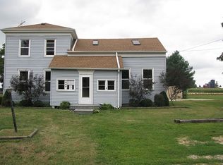 2584 S Galena Trail Rd, Polo, IL 61064