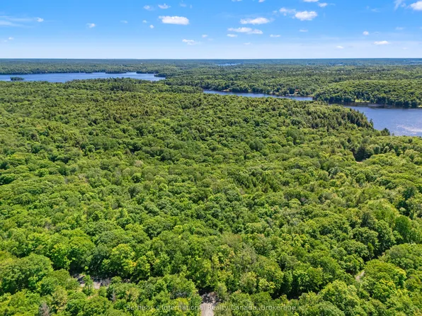 43 Burnside Bridge Rd, McDougall, ON P2A 2W9