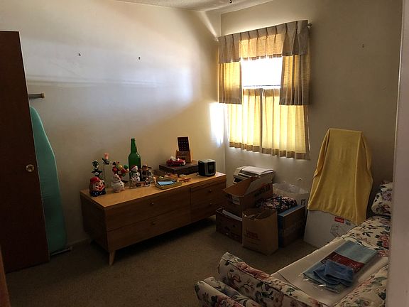 3rd image of 2042 Lee Dr