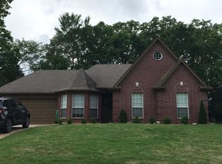 235 Oaksedge Dr, Oakland, TN 38060