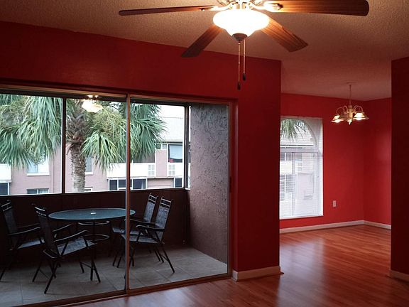 4th image of 395 114th Ave N Unit 1