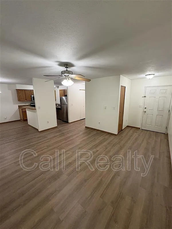 2 bed, 2.0 bath, 1000 sqft, $1,250 — Photo 3