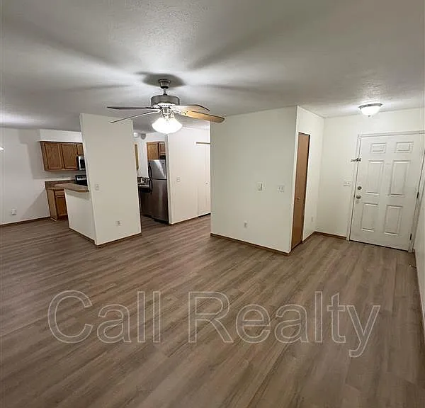 13424 E Skyview Ave #B — Photo 3