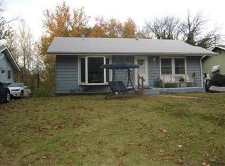 8441 Madeline Dr, Saint Louis, MO 63114