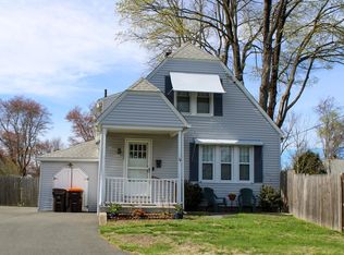 74 S Park Ter, Agawam, MA 01001
