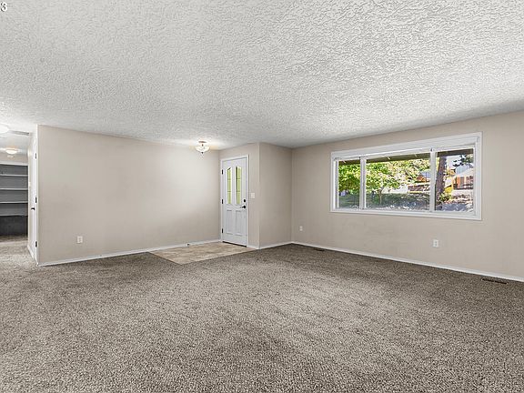 3rd image of 1401 NE 125th St