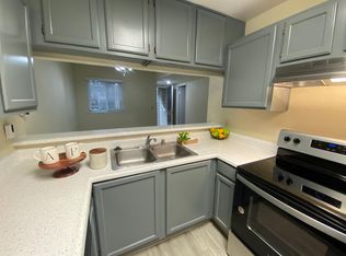 465 Canyon Oaks Dr APT B, Oakland, CA 94605