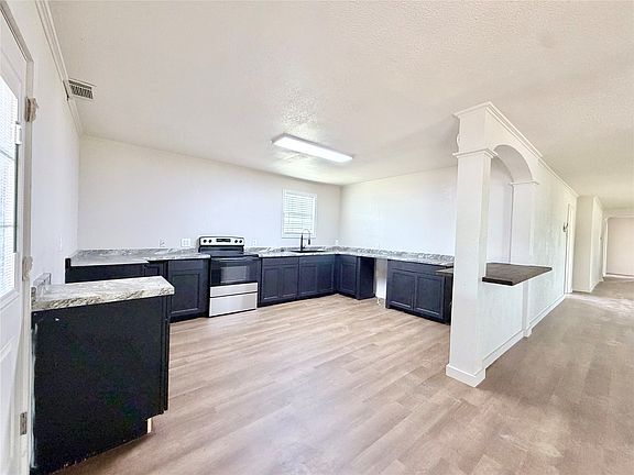 4th image of 1220 Avenue G