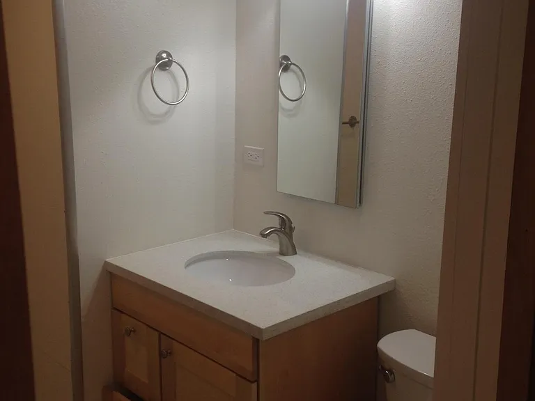622 Nickey Way #B — Photo 9