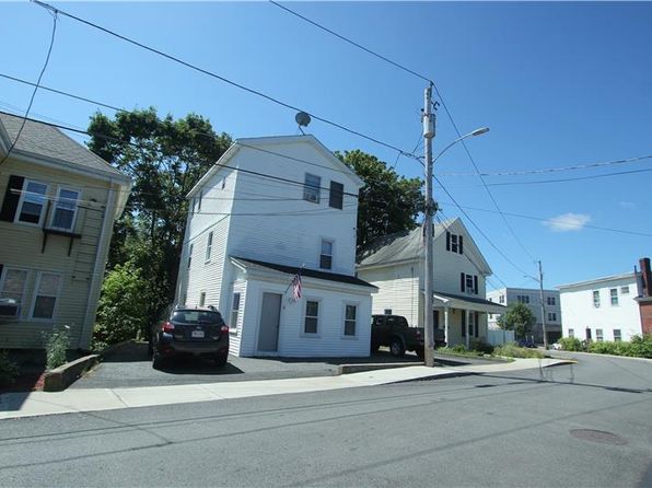 31 Alpine Row APT 3