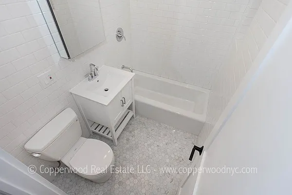 Rented by Copperwood Real Estate | media 14