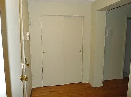 4th image of 2035 Central Park Ave APT 3A