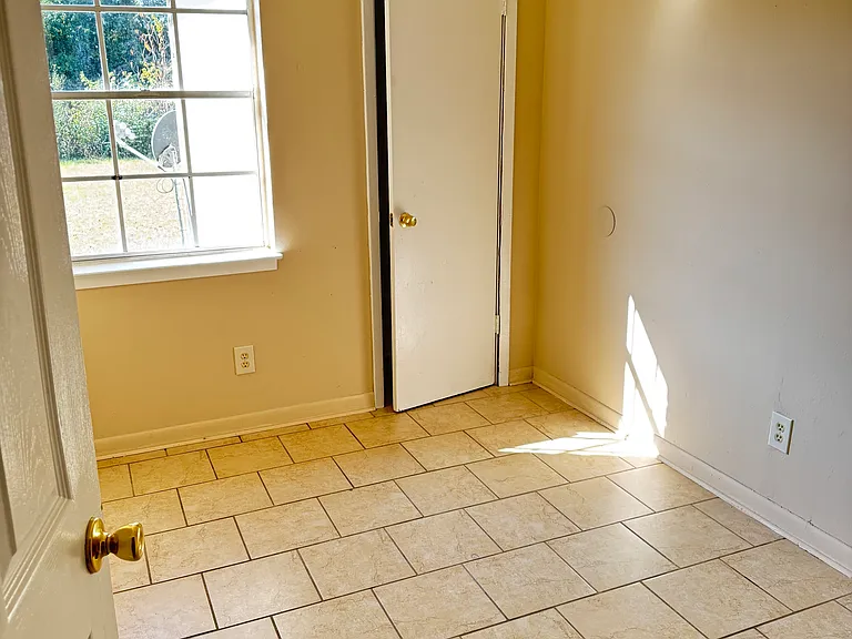 3963 Erress Blvd — Photo 16