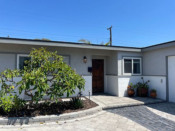 3rd image of 1263 Thalia St