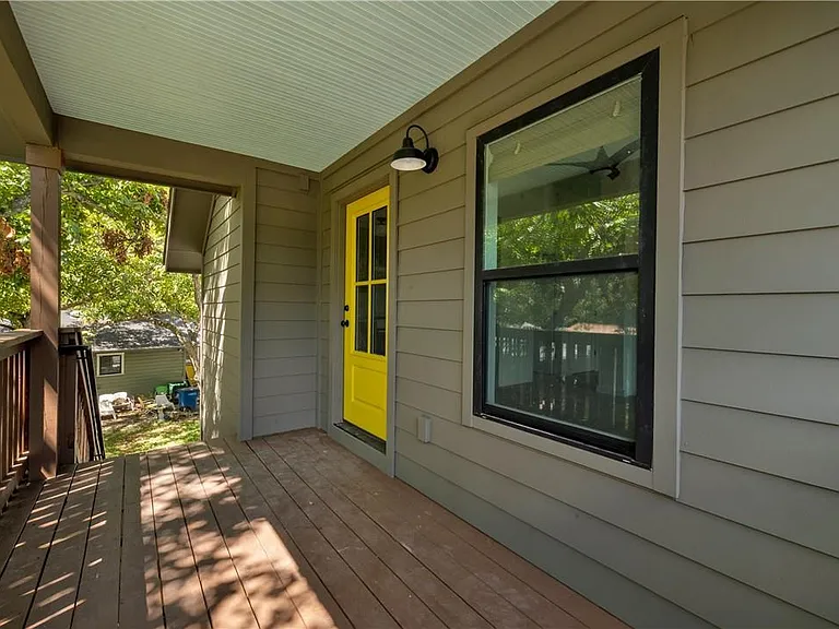 7505 Grover Ave #GARAGE B — Photo 4