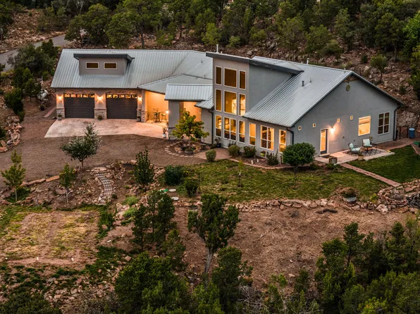 215 Sangre De Cristo Cir, Cedar Crest, NM 87008