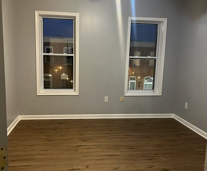 600 N Decker Ave — Photo 14