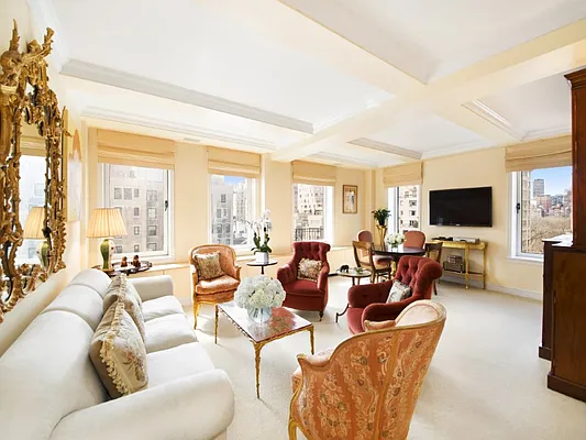 Sold by Sotheby's International Realty | media 1
