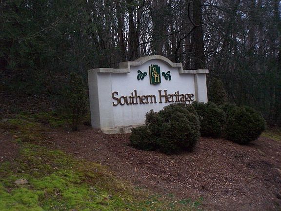 5th image of 540 Longwood Dr